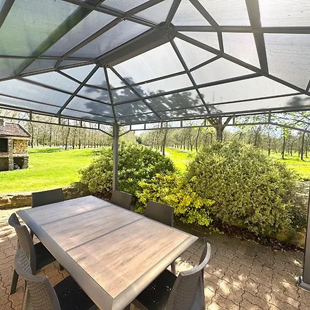 La Maison Des Pommiers -calme -jardin -jeux Σπίτι διακοπών *