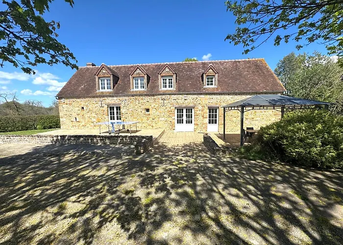 Дом отдыха La Maison Des Pommiers -calme -jardin -jeux