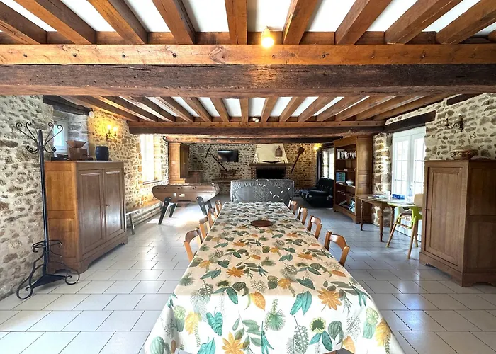 La Maison Des Pommiers -calme -jardin -jeux * Orgeres (Orne)