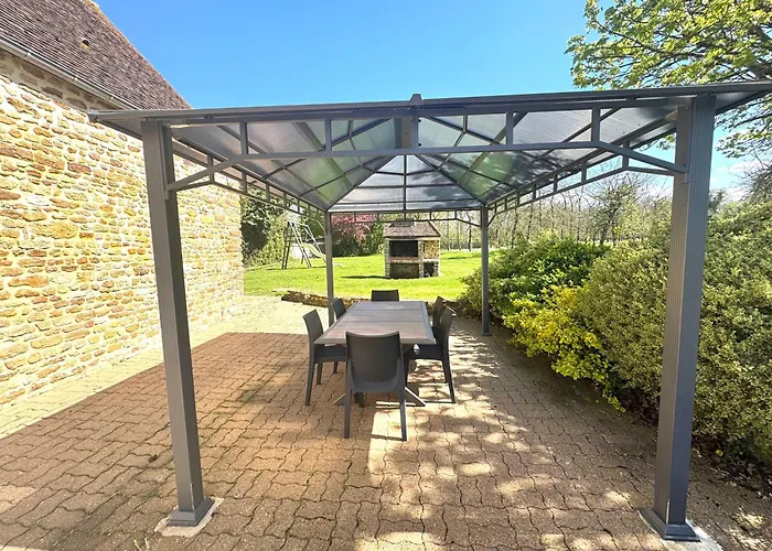 La Maison Des Pommiers -calme -jardin -jeux * Orgeres (Orne)